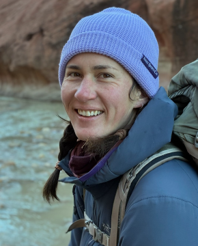 Lilly Hedges headshot